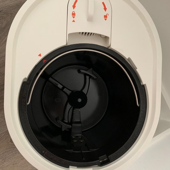 Lomi Smart Waste Kitchen Composter - White - Picture 3 of 13